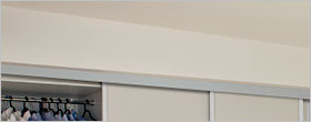 How to Fill the Space Between the Top of Your Wardrobe and the Ceiling